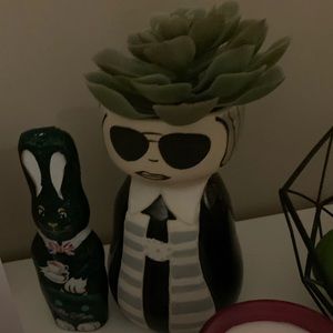 Meet your Posher, Emma